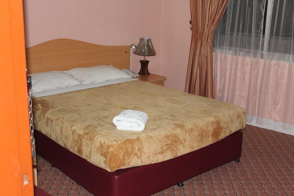 Zaineast Hotel Dubai Phòng bức ảnh